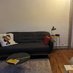 Cosy Flat In Paris